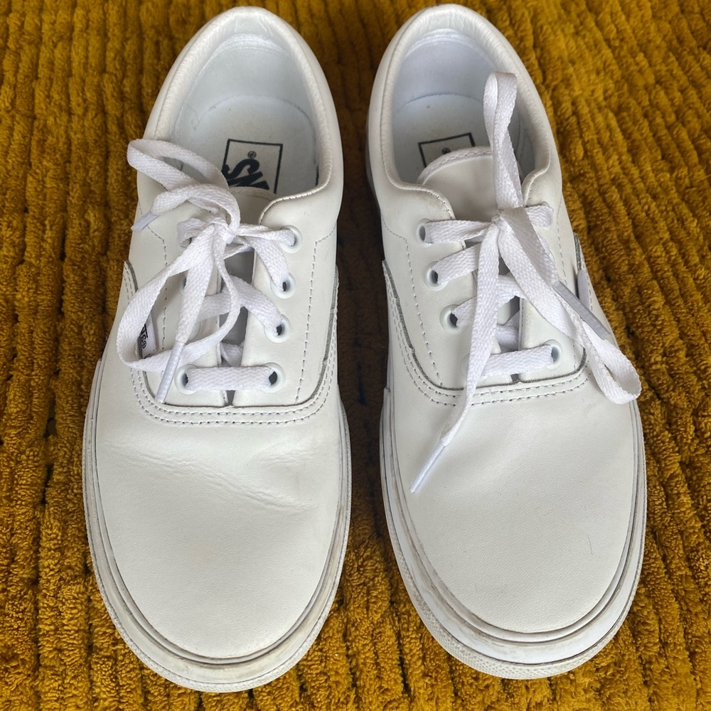 Womens 7 Vans Era White Stacked Leather Platform Shoes